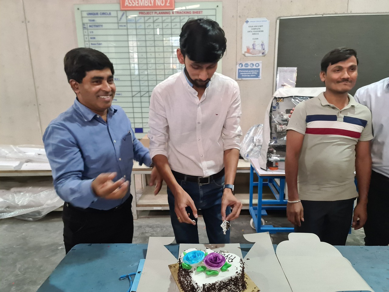 Employee Birthday Celebration Image 04